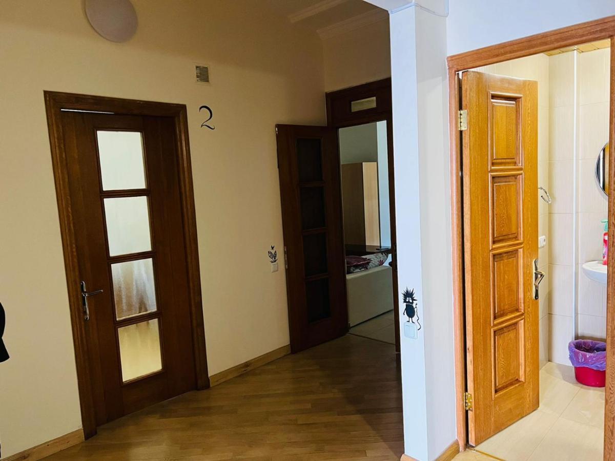 Arevahostel&Apartment エレバン エクステリア 写真