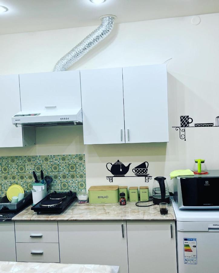 Arevahostel&Apartment エレバン エクステリア 写真